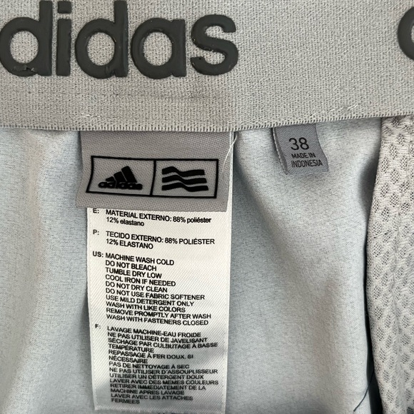 MENS ADIDAS GOLF SHORTS SIZE 38 BLUE NO SLIP WAIST - Picture 4 of 8